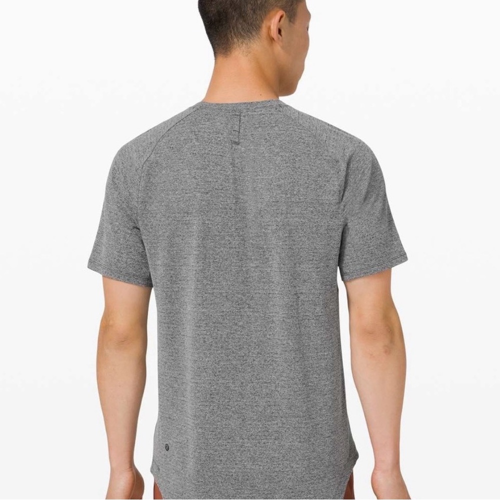 Lululemon Athletica Charcoal Gray Short Sleeve Tee - Picture 5 of 5